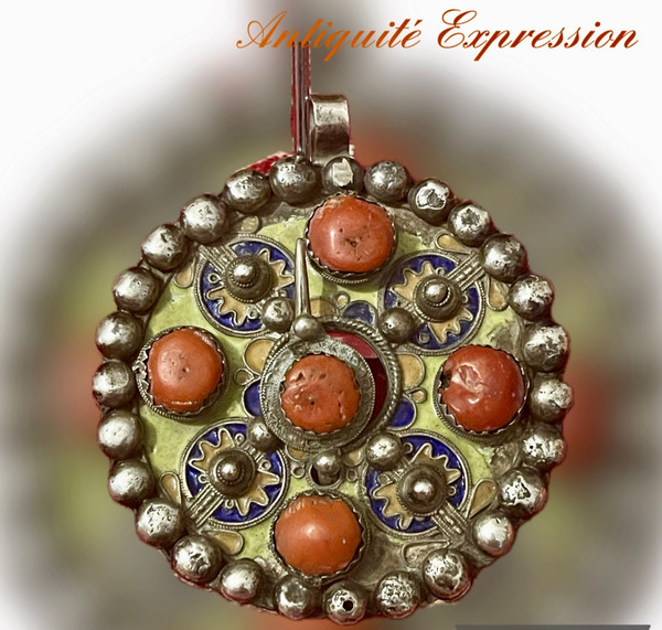 FIBEL, Anhänger, BENI YENNI, GRANDE KABYLIE, ALGERIEN. Ethnischer Schmuck . Berber Schmuck.