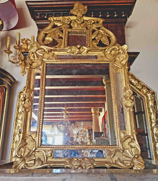 Miroir En Bois Doré à Parcloses époque XVIIIème 50x96 Cm