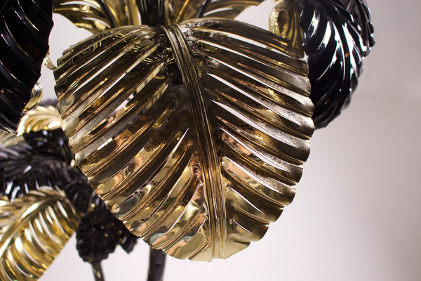 Grande lampada da terra XXL a forma di palma in nero e oro, Hans Kögl.