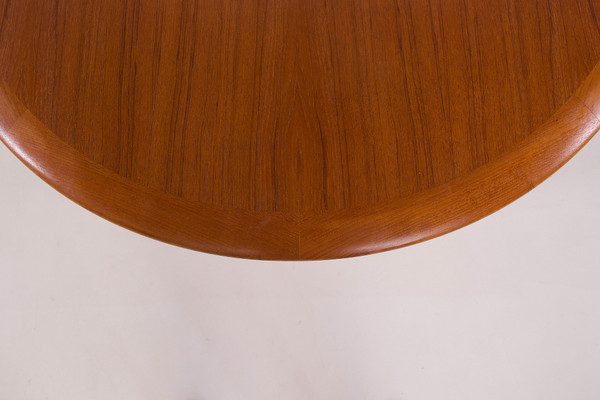 Danish coffee table Johannes Andersen.