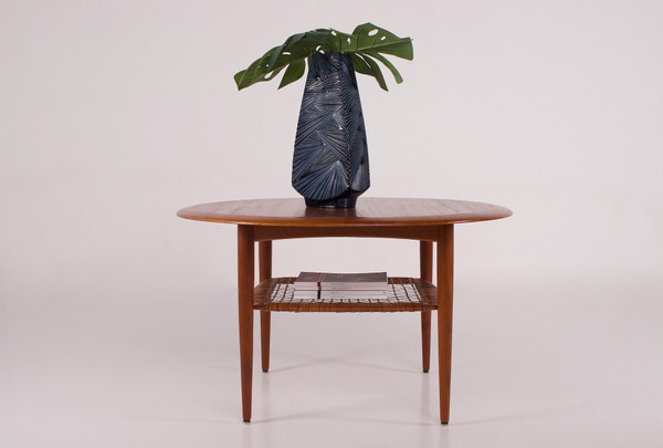 Danish coffee table Johannes Andersen.