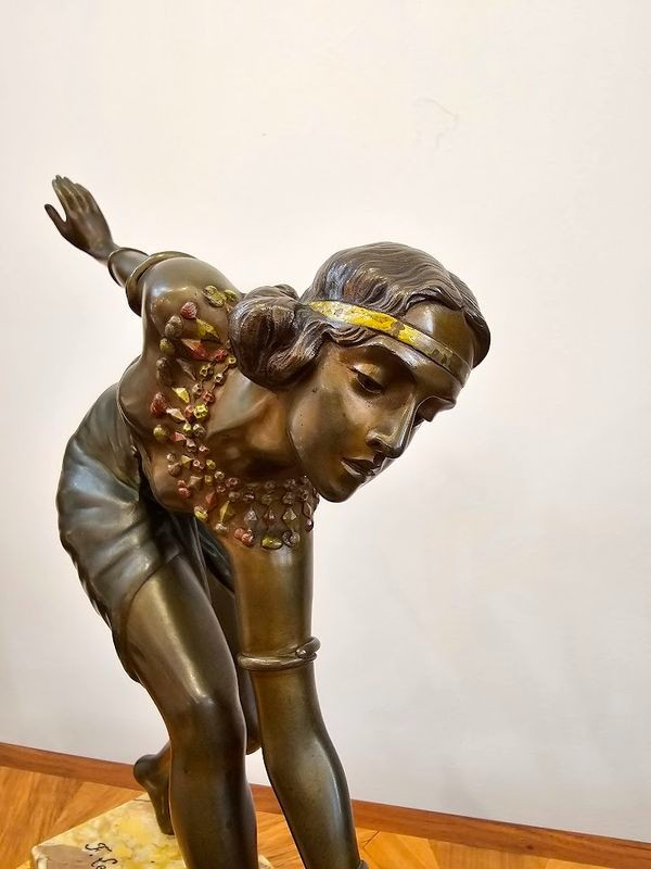 Art Deco Bronze „Orientänzerin“