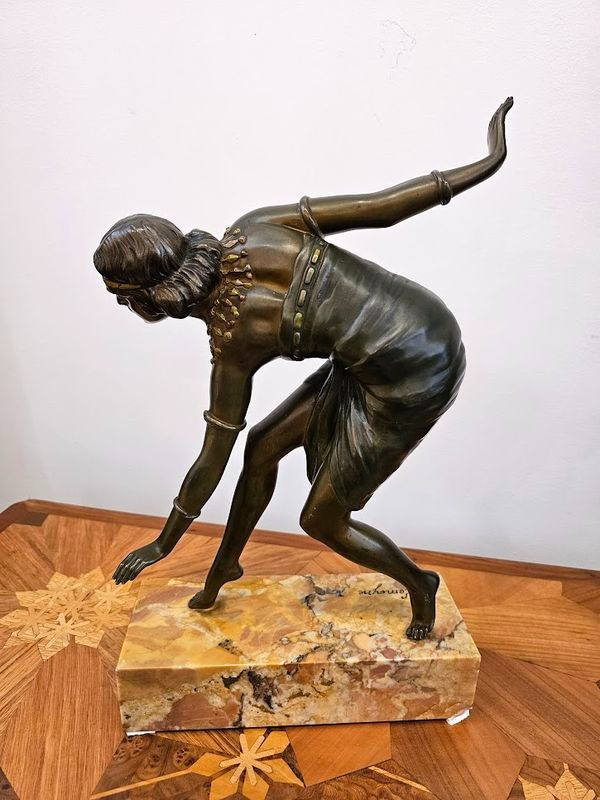 Art Deco Bronze „Orientänzerin“