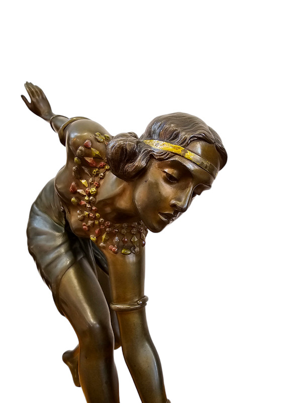 Art Deco Bronze „Orientänzerin“