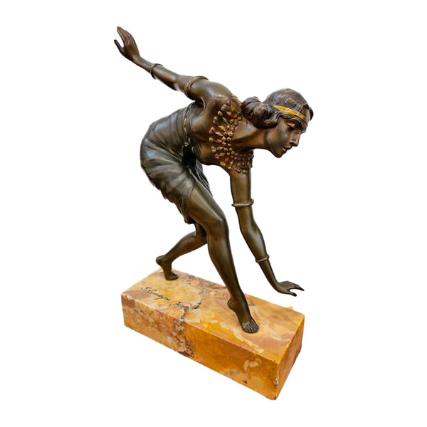 Art Deco Bronze „Orientänzerin“