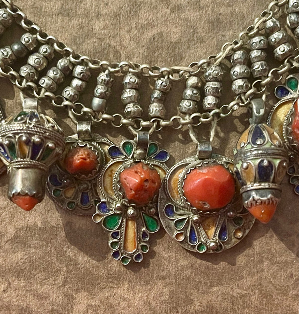 COLLANA CABILIA DEI BENI YENI, Algeria, grande Cabilia circa 1935. Gioielli etici. Gioielli berberi 