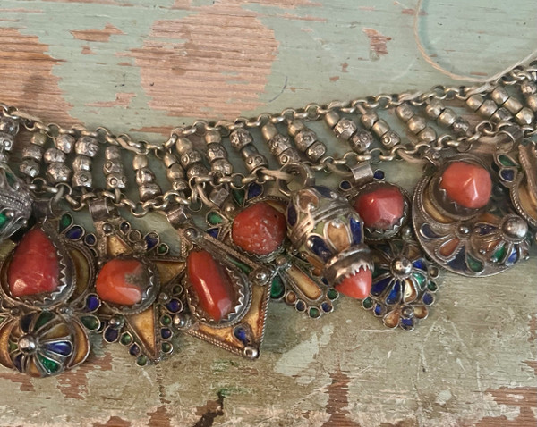 COLLANA CABILIA DEI BENI YENI, Algeria, grande Cabilia circa 1935. Gioielli etici. Gioielli berberi 