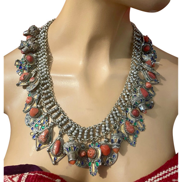 COLLANA CABILIA DEI BENI YENI, Algeria, grande Cabilia circa 1935. Gioielli etici. Gioielli berberi 