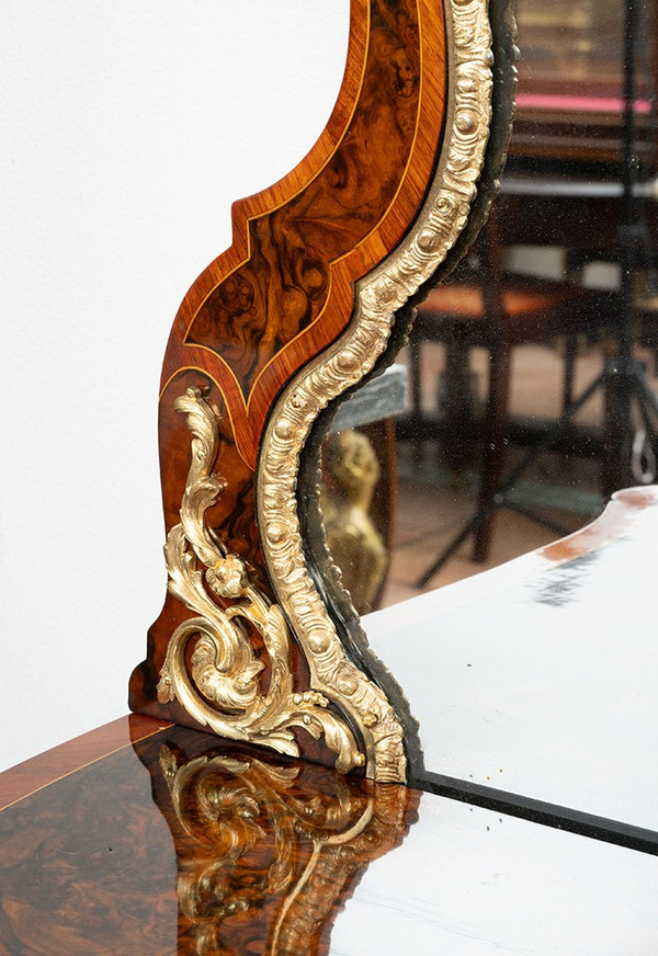 Vitrine Ancienne Victorienne En Noyer, Angleterre Du 19ème Siècle.