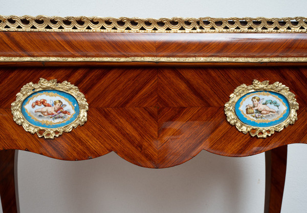 Fioriera Napoleone III Francese con Piatti in Porcellana di Sèvres del XIX secolo