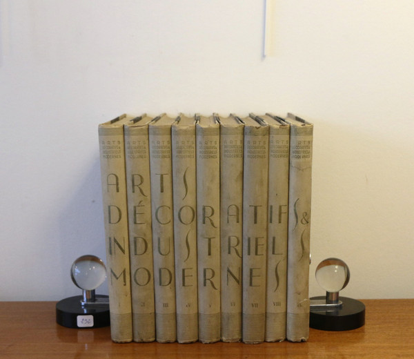 Paire de presse papiers modernistes