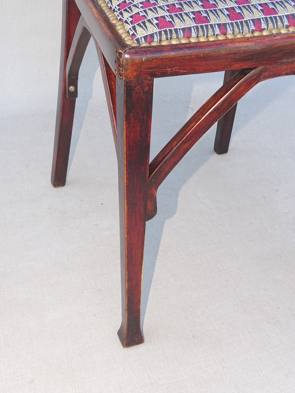 Viennese Secession chair by Mundus, circa 1910 Backhausen fabrics
