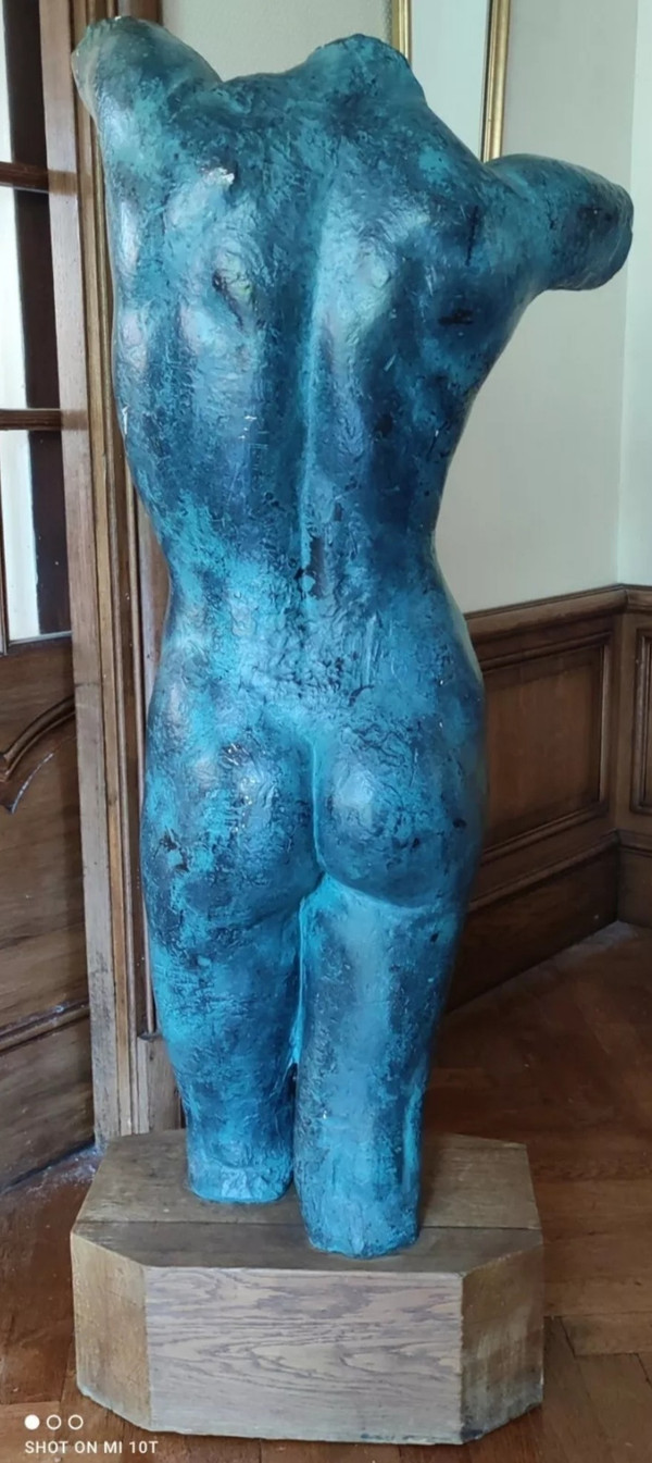 Grande statua scultura in gesso di donna nuda