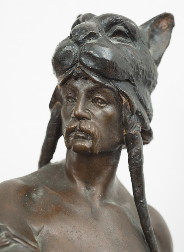 Antica scultura francese dell'inizio del XX secolo.