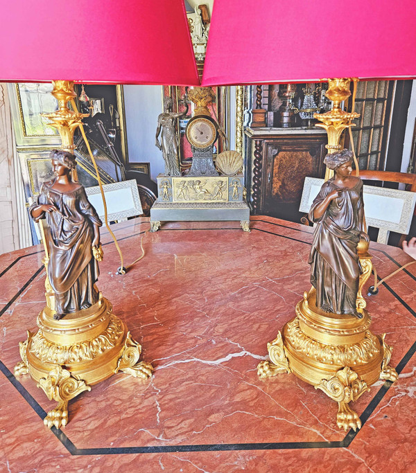 Henri Picard Pair of Lamps "aux Vestales" Gilt and Patinated Bronze Signed