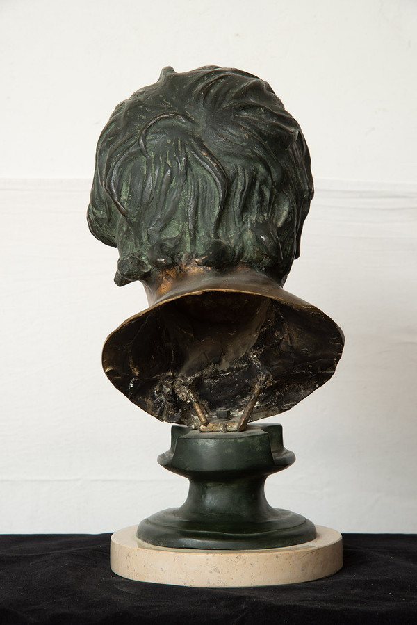Ancienne Sculpture En Bronze Représentant La Tête Du Philosophe Sénèque. Naples 20ème Siècle.
