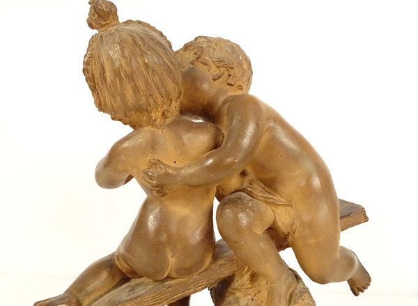 Scultura in Terracotta Emmanuel Villanis Bacio Infantile di Putti Fine XIX Secolo