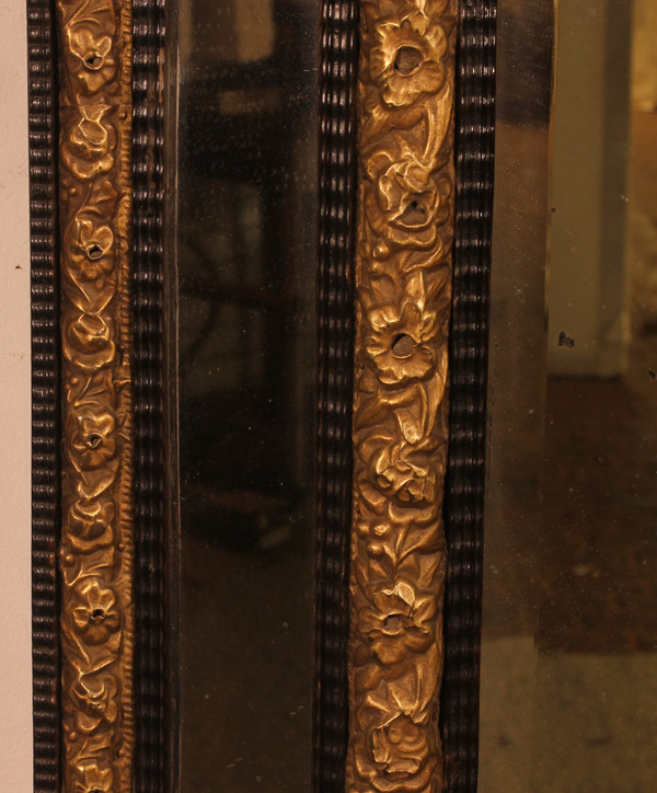 Miroir à Parecloses En Cuivre Repoussé Et ébène - Début Du 19° Siècle