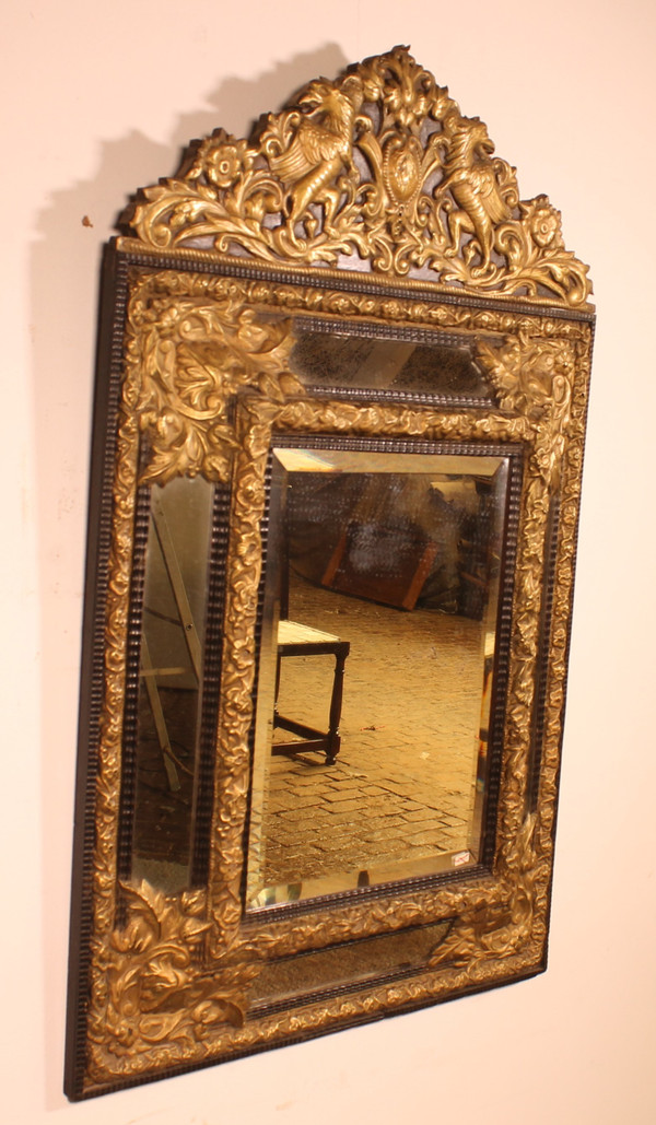 Miroir à Parecloses En Cuivre Repoussé Et ébène - Début Du 19° Siècle