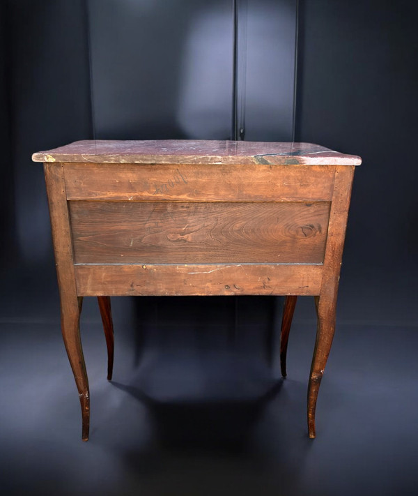 COMMODE ANCIENNE DU XIXe EN MARQUÈTERIE AVEC DESSUS MARBRE DE STYLE TRANSITION