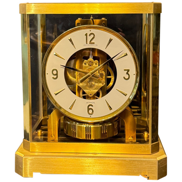 JAEGER-LECOULTRE ATMOS Uhr aus vergoldetem Messing 