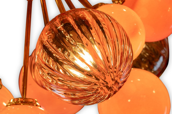 Large Sputnik style chandelier in Murano glass. Contemporary work. LS57993856T