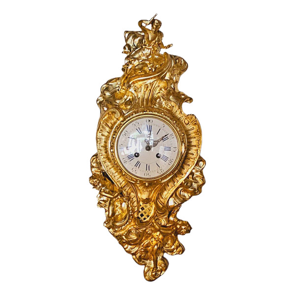 L XV Wandkartell aus vergoldeter Bronze „Venus und zwei Lieben“