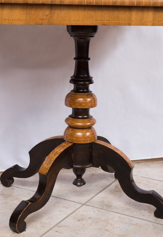 Table ancienne En Bois Polychrome d'époque Sorrento XIXème Siècle.