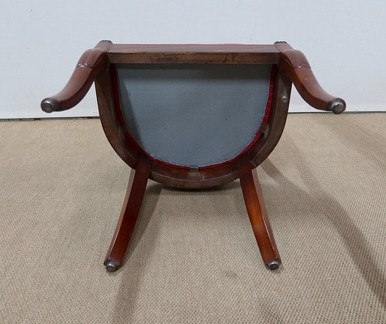 Suite di quattro Sedie a Gondola in Mogano, Periodo di Restauro - Prima parte del XIX secolo