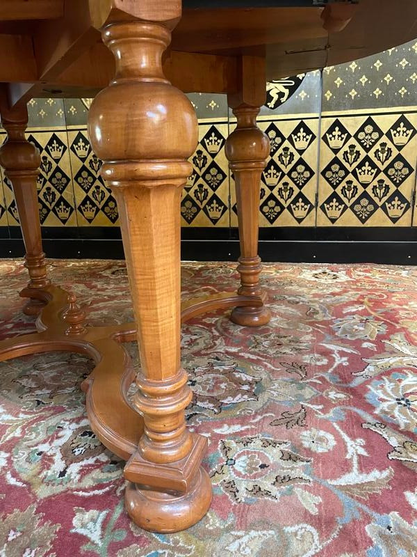 Tavolo da pranzo quadrato o rotondo in stile Luigi XIV