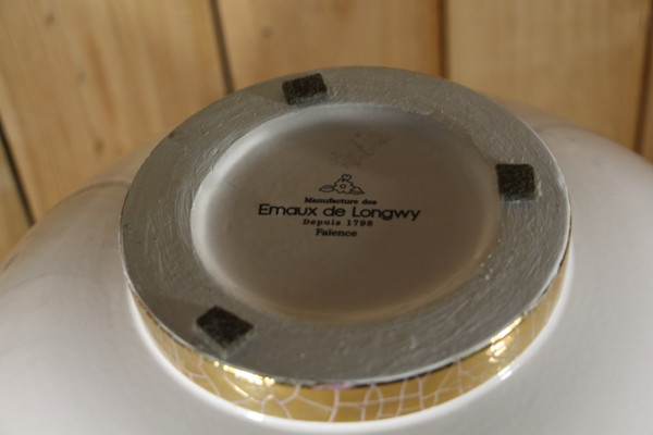 Kugelvase aus der Longwy-Manufaktur des 20. Jahrhunderts
