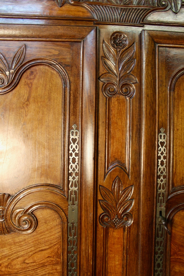 Armadio nuziale del XIX secolo