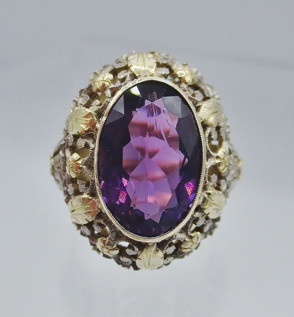 Ring, Gold und Amethyst.