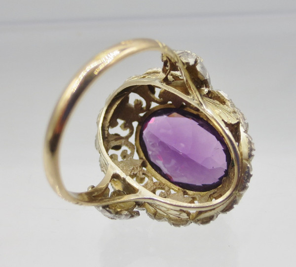 Ring, Gold und Amethyst.