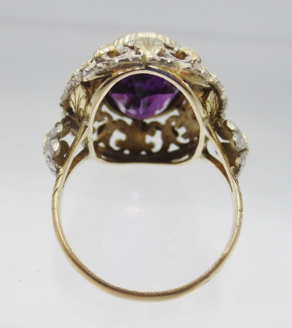 Ring, Gold und Amethyst.