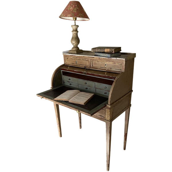 Bureau à cylindre Louis XVI datant du 18e siècle très belle patine 