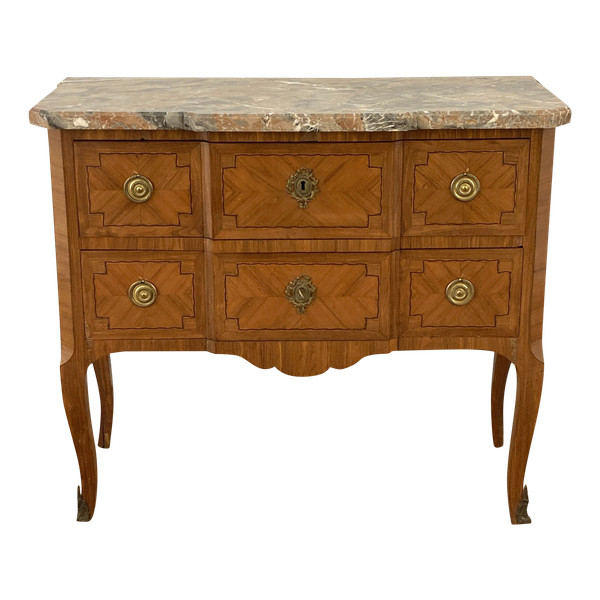 Transition style chest of drawers