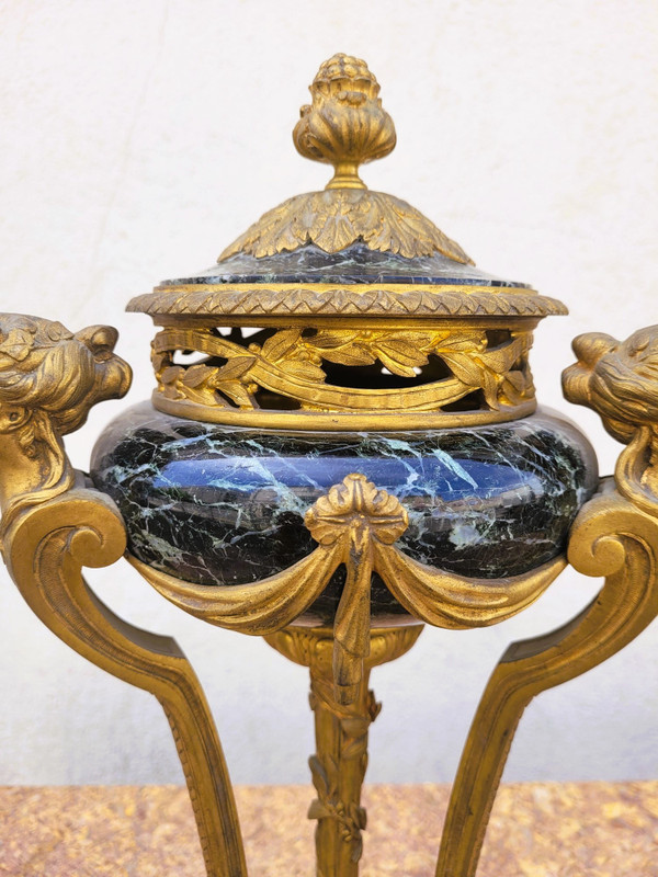 Coppia di cassette in marmo e bronzo, XIX secolo