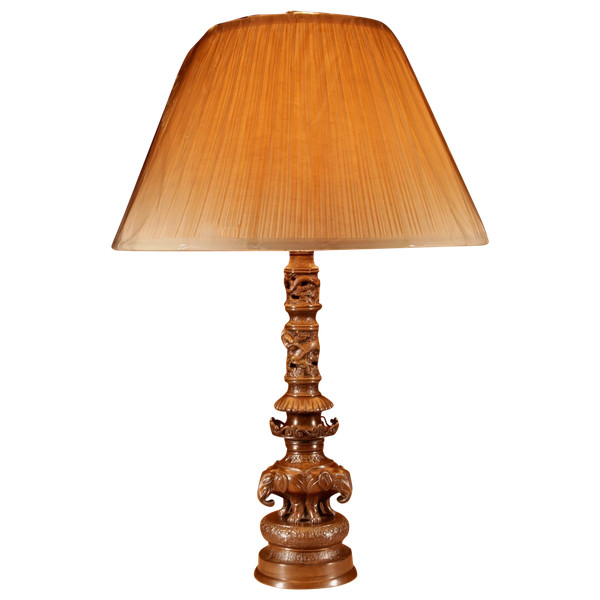 Impressive original bronze table lamp with Japanese elephant, Meiji period 1868-1912,