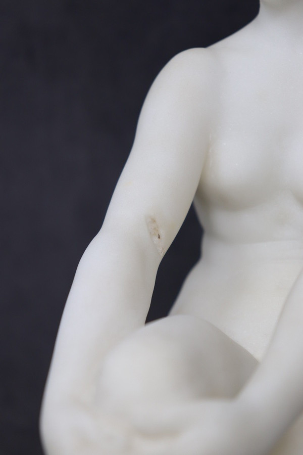 Sculpture Art Déco en Marbre Blanc, 1920s