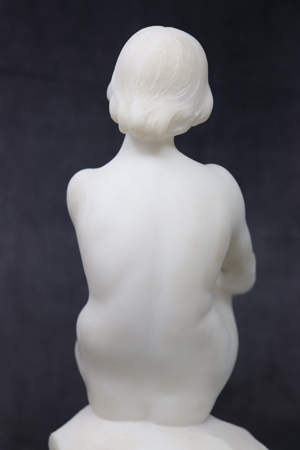 Sculpture Art Déco en Marbre Blanc, 1920s