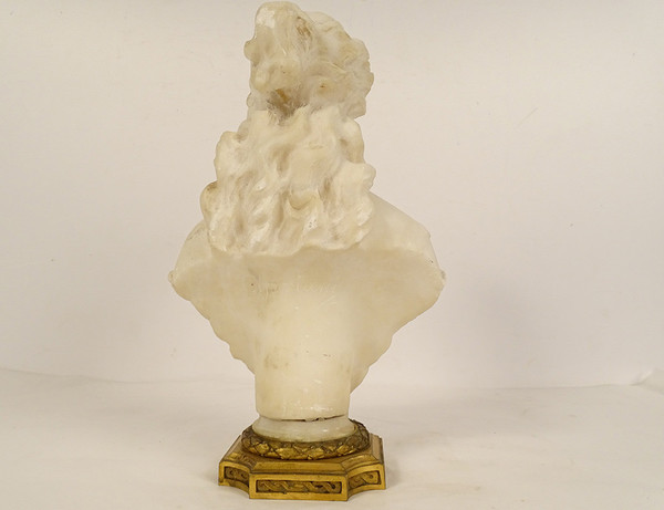 Scultura Busto in alabastro Cipriani Giovane donna elegante Art Nouveau XIX secolo
