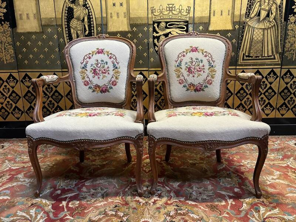 Pair of Louis XV armchairs in tapestry