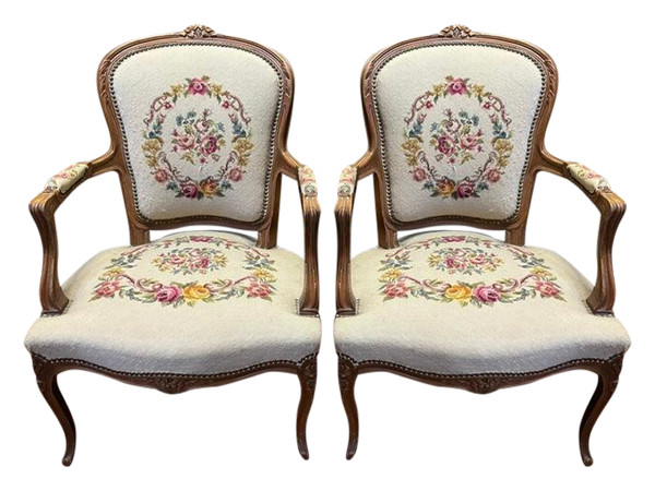 Pair of Louis XV armchairs in tapestry