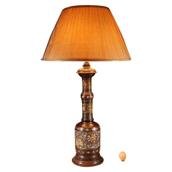  Lampe de table japonaise en bronze Champlevé, impressionnante et originale.