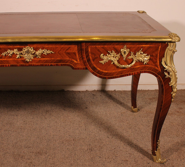 Bureau Plat De Style Louis XV En Bois De Rose
