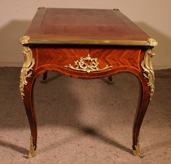 Bureau Plat De Style Louis XV En Bois De Rose