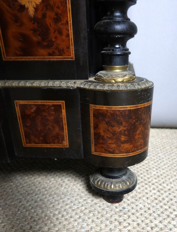 Buffet d'appui en marqueterie XIXème siècle