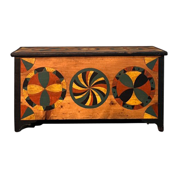 Coffre en épicéa décoré1800