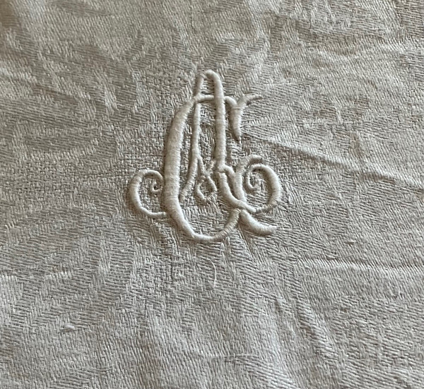 Series of 8 vintage napkins in pure Napoleon III and Art-Deco thread